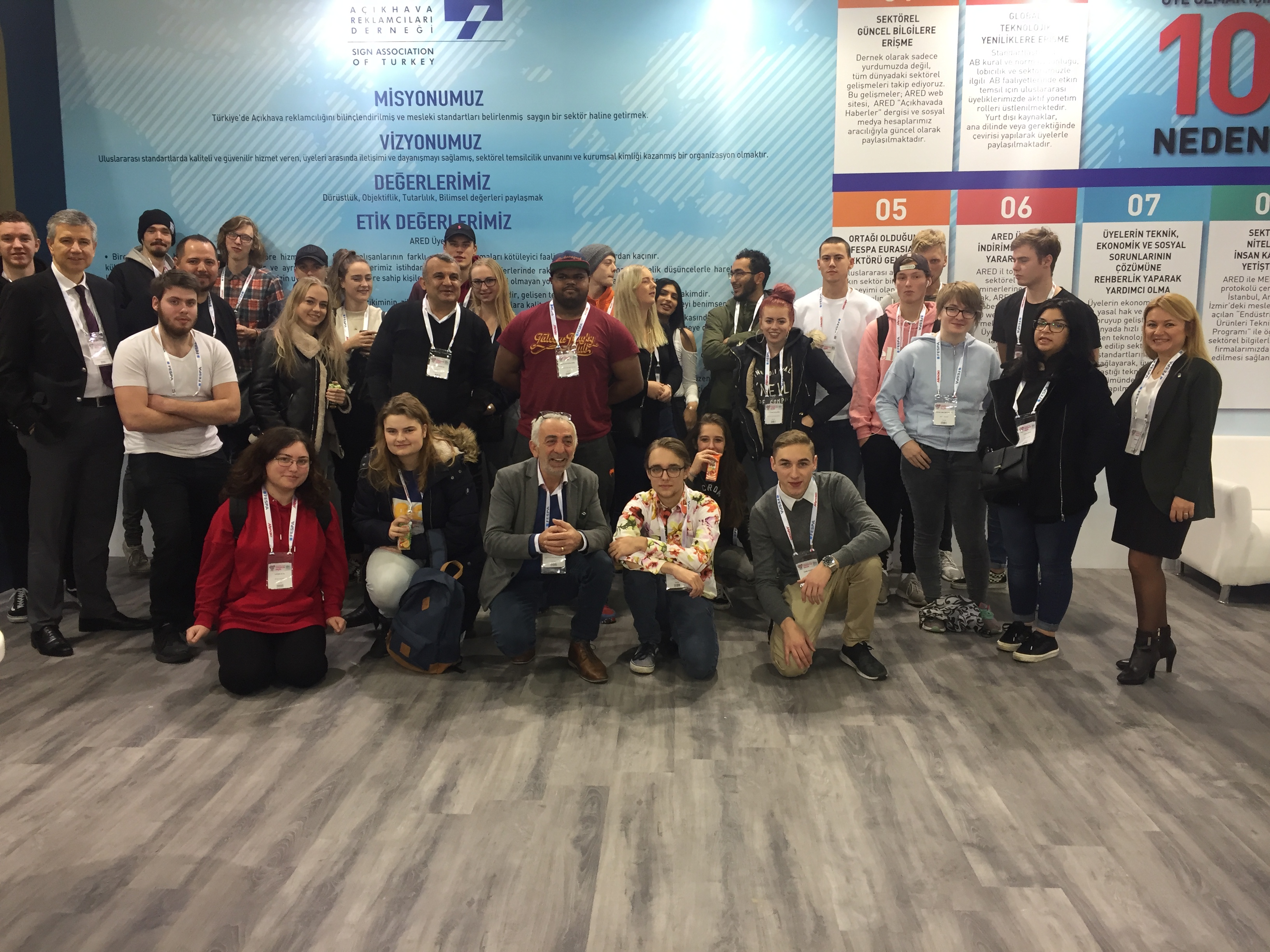 ARED, İş Birliğinde Olduğu Okullar ile Amsterdam’dan Gelen Mediacollege’i FESPA Eurasia 2018 Fuarı’ndaki ARED – Club FESPA Standında Ağırladı.